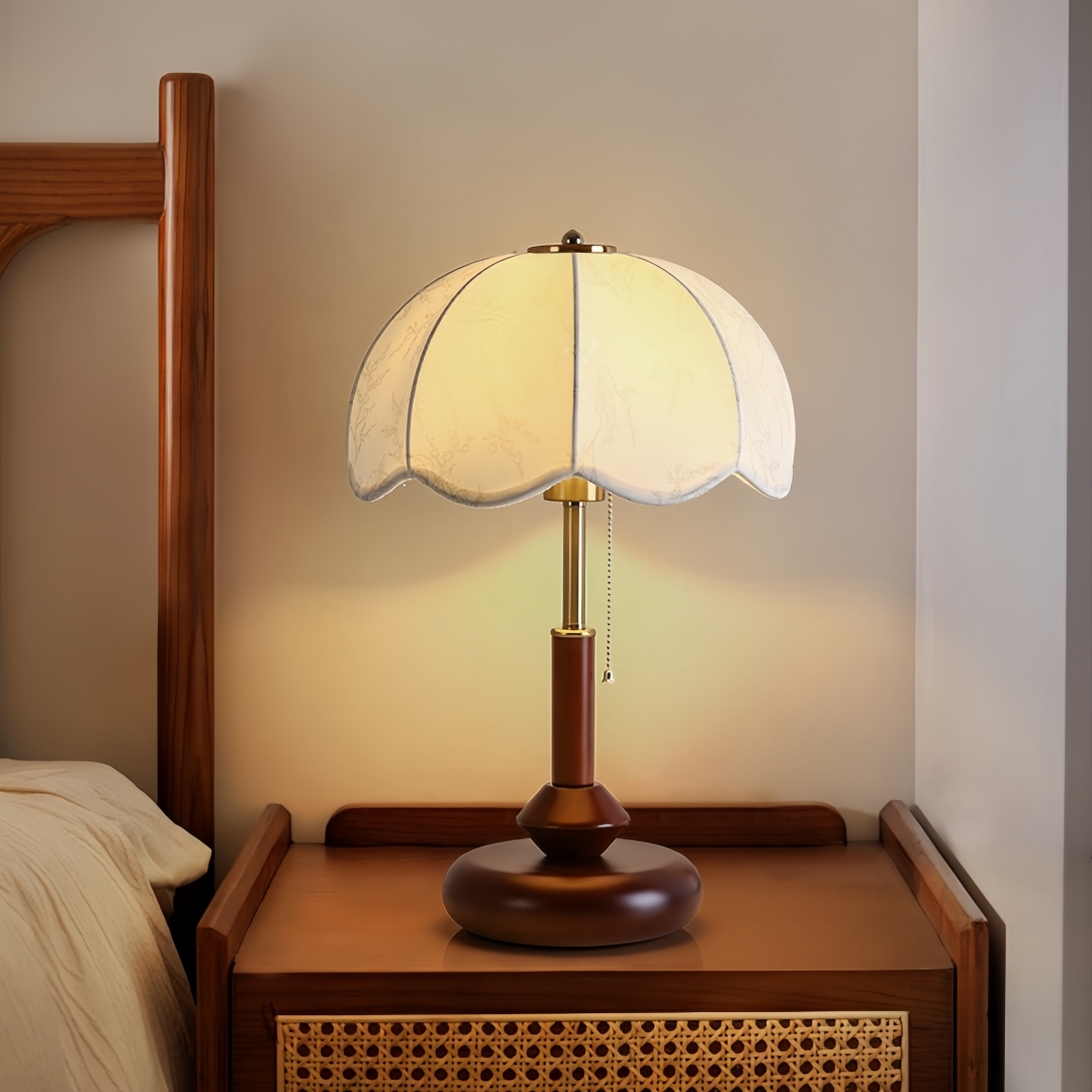 Lighting Decor In Room - Винтажная настольная лампа-купол с фестончатым краем
